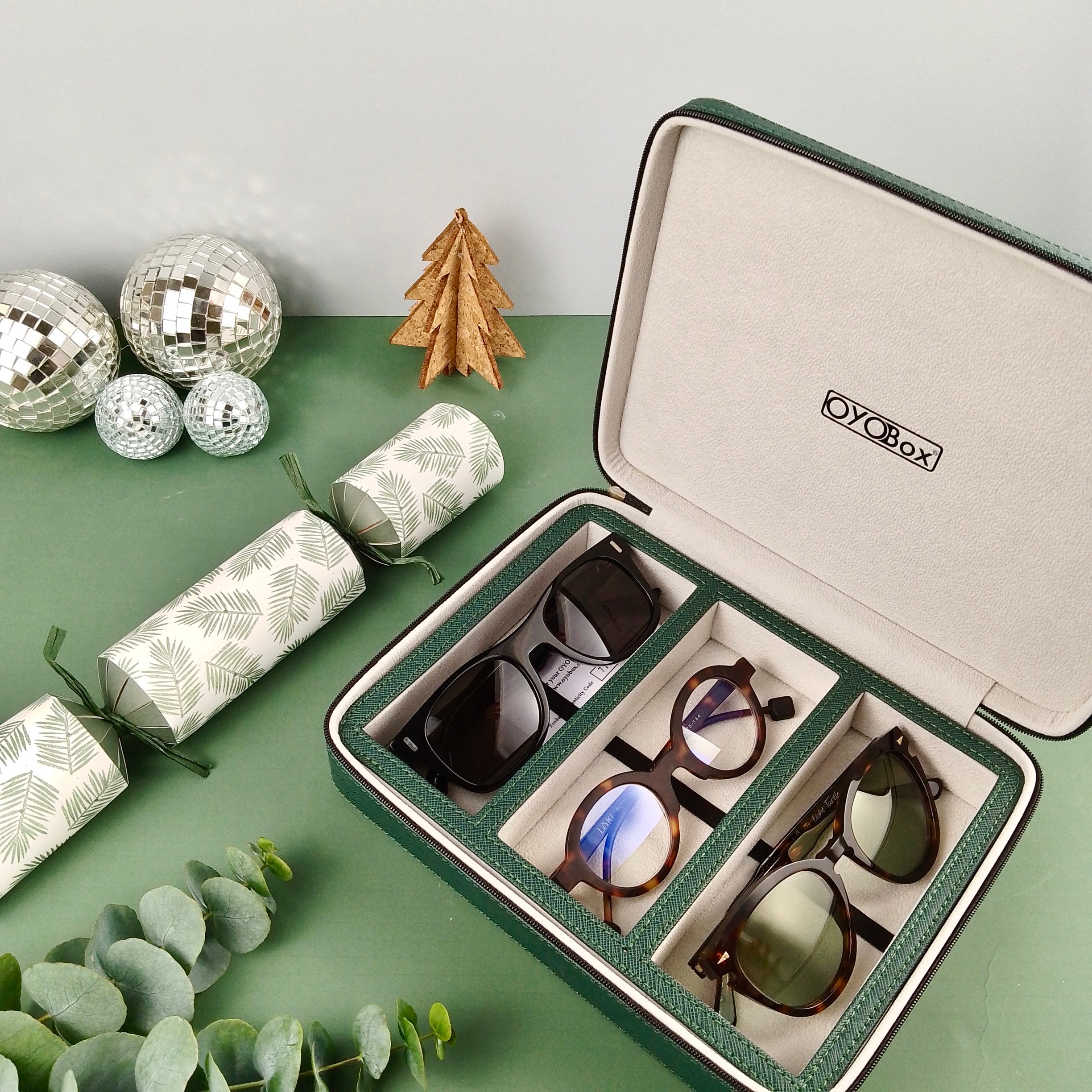 Spectacles Gift Eyewear gift ideas suncovers, eyewear cases, spectacle loops and chains ...